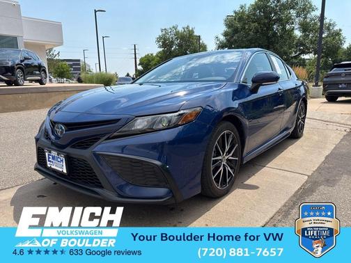 2024 Toyota Camry Hybrid SE