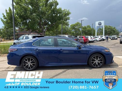 2024 Toyota Camry Hybrid SE