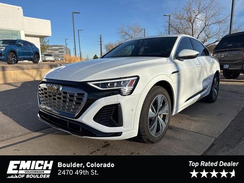 2024 Audi Q8 e-tron S line Premium