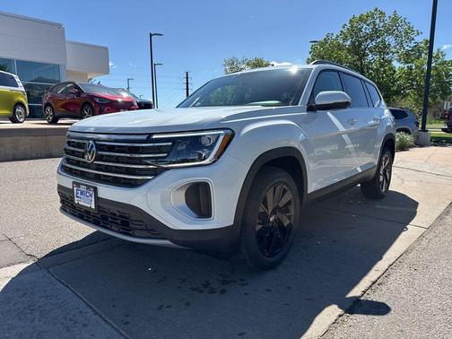 2025 Volkswagen Atlas 2.0T SE
