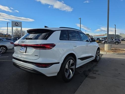 2025 Audi Q6 e-tron Premium