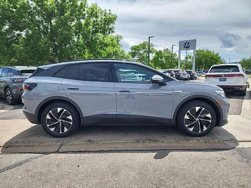 2022 Volkswagen ID.4 Pro