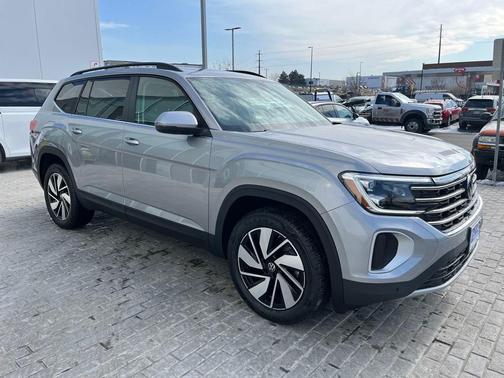 2025 Volkswagen Atlas 2.0T SE