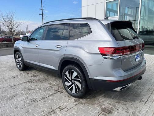 2025 Volkswagen Atlas 2.0T SE