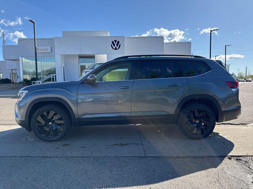 2025 Volkswagen Atlas 2.0T SE