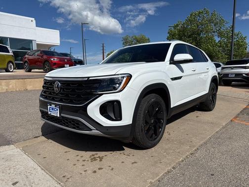 2025 Volkswagen Atlas Cross Sport 2.0T SE w/Technology