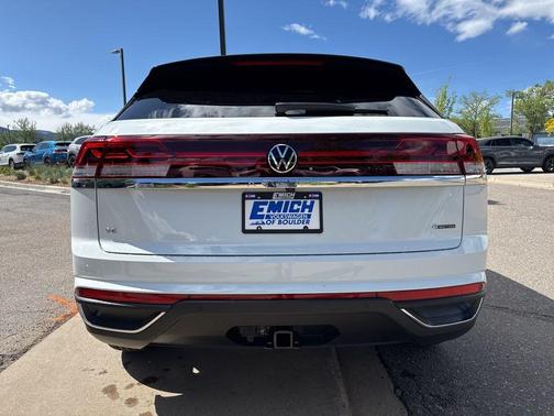 2025 Volkswagen Atlas Cross Sport 2.0T SE w/Technology