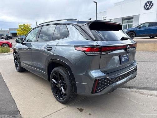 Platinum Gray Metallic 2026 Volkswagen Tiguan 2.0T SE R-Line Black