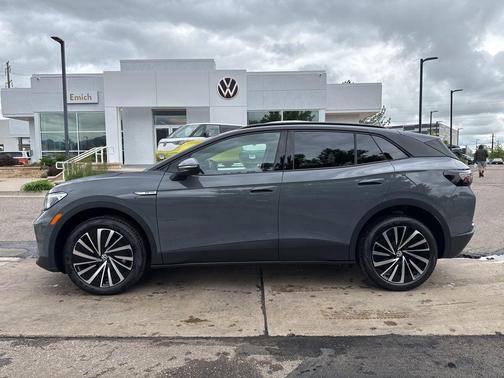 2025 Volkswagen ID.4 Pro