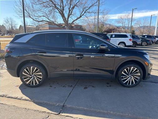 2023 Volkswagen ID.4 Pro S Plus