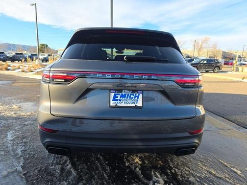 2023 Porsche Cayenne Platinum Edition