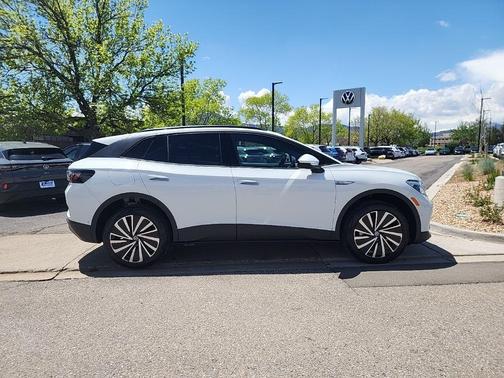2025 Volkswagen ID.4 Pro