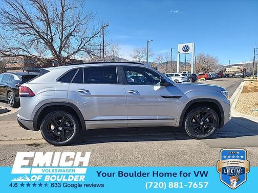 2025 Volkswagen Atlas Cross Sport 2.0T SEL R-Line Black