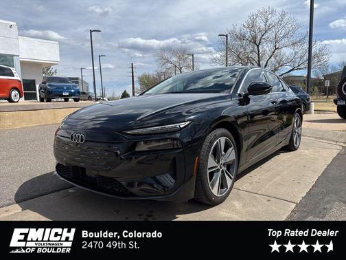 Mythos Black Metallic 2025 Audi A6 e-tron Premium