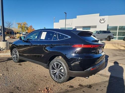 2022 Toyota Venza LE