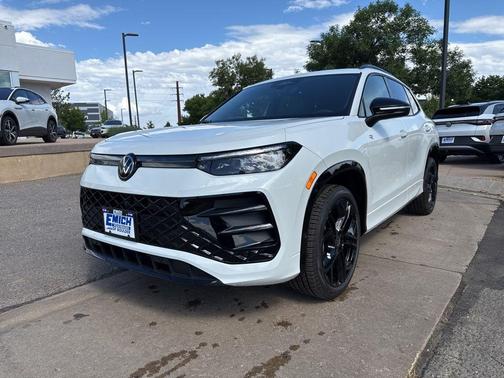 2025 Volkswagen Tiguan 2.0T SE R-Line Black