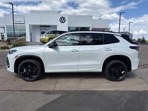 2025 Volkswagen Tiguan 2.0T SE R-Line Black