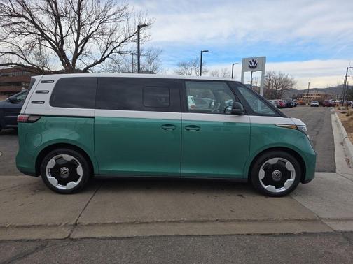 2025 Volkswagen ID. Buzz Pro S Plus