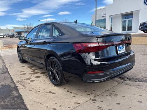 2026 Volkswagen Jetta 1.5T SE