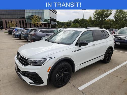 2024 Volkswagen Tiguan 2.0T SE R-Line Black