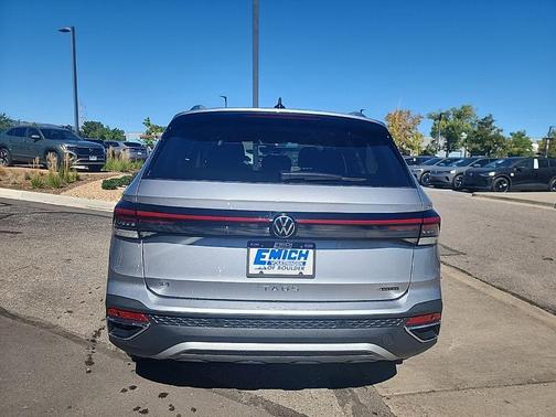 2025 Volkswagen Taos 1.5T SE