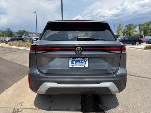 2025 Volkswagen Tiguan 2.0T SE