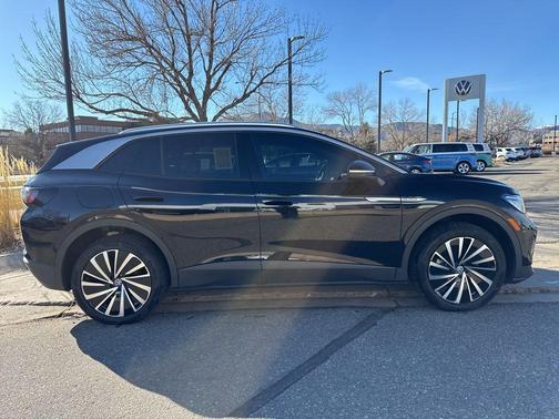 2023 Volkswagen ID.4 Pro S Plus