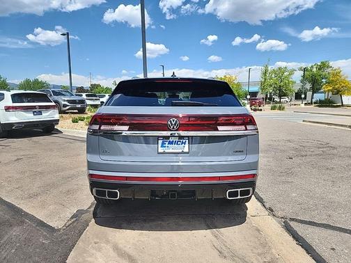 2025 Volkswagen Atlas Cross Sport 2.0T SEL Premium R-Line