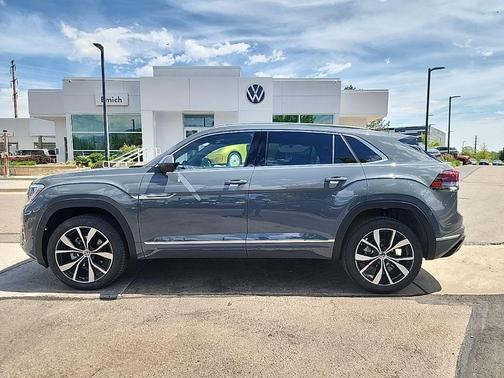 2025 Volkswagen Atlas Cross Sport 2.0T SEL Premium R-Line