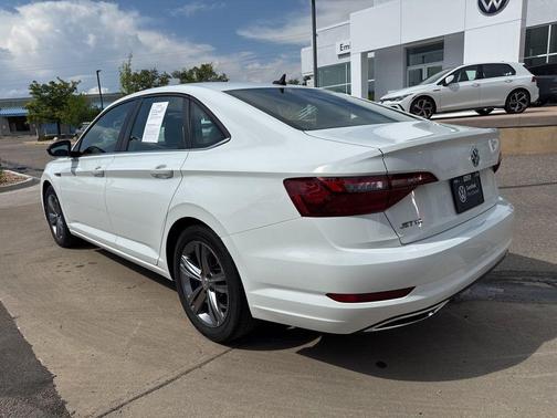 2021 Volkswagen Jetta 1.4T R-Line