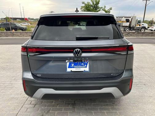 2025 Volkswagen Tiguan 2.0T SE