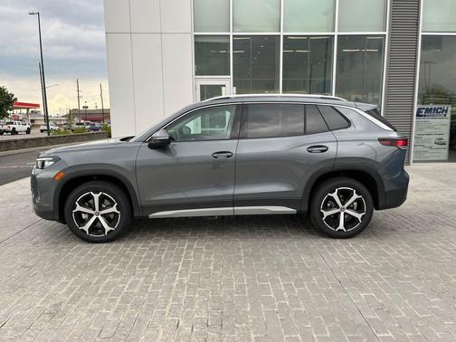 2025 Volkswagen Tiguan 2.0T SE