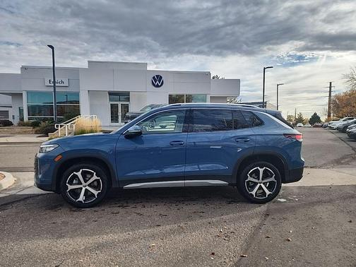 2025 Volkswagen Tiguan 2.0T SE