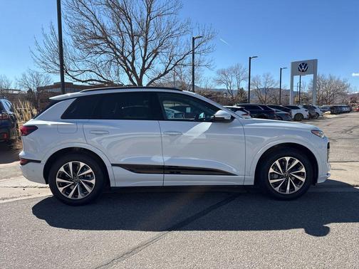 2025 Audi Q6 e-tron Premium