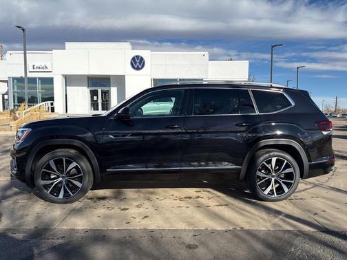 2026 Volkswagen Atlas 2.0T SEL Premium R-Line