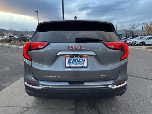 2021 GMC Terrain SLT