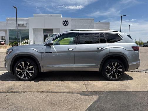 2025 Volkswagen Atlas 2.0T SEL Premium R-Line