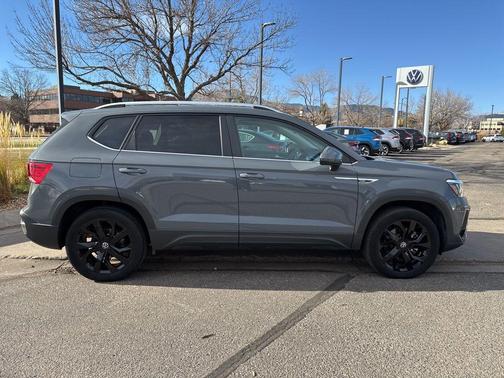 2022 Volkswagen Taos 1.5T SE