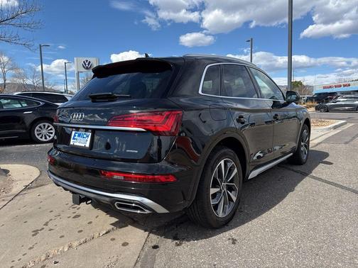 2023 Audi Q5 45 S line quattro Premium