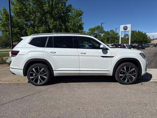 2025 Volkswagen Atlas 2.0T SEL Premium R-Line