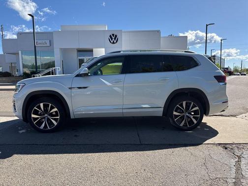 2025 Volkswagen Atlas 2.0T SEL Premium R-Line