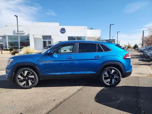 2025 Volkswagen Atlas Cross Sport 2.0T SE w/Technology