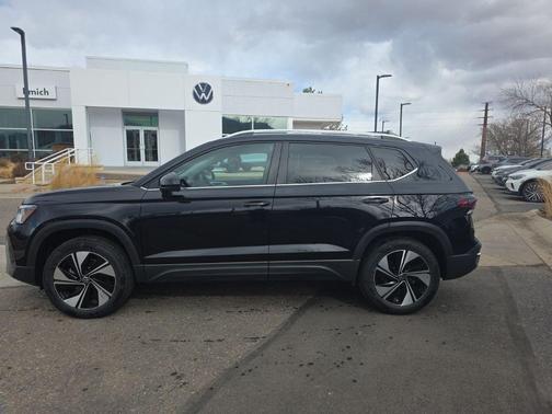 2025 Volkswagen Taos 1.5T SE