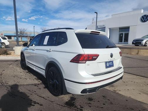 2024 Volkswagen Tiguan 2.0T SE R-Line Black
