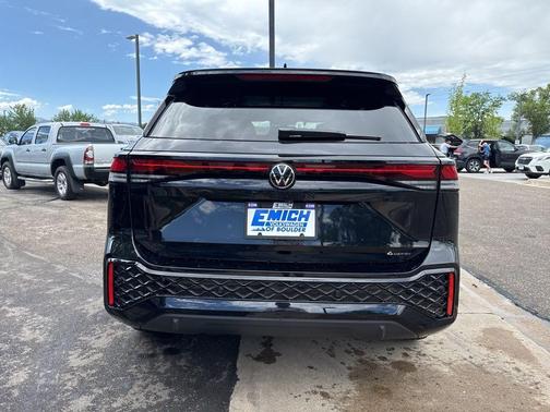 2025 Volkswagen Tiguan 2.0T SE R-Line Black
