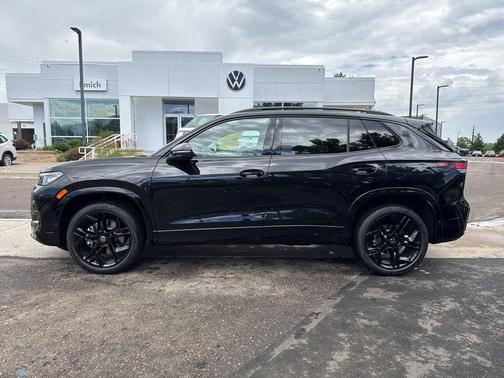 2025 Volkswagen Tiguan 2.0T SE R-Line Black