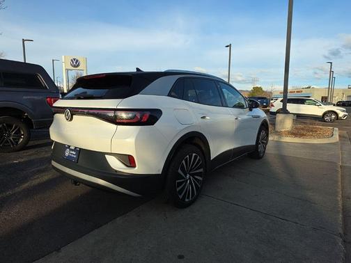 2023 Volkswagen ID.4 Pro S Plus
