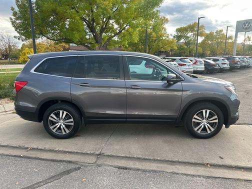 2016 Honda Pilot EX-L w/ Navigation