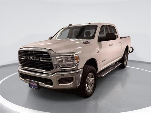 2019 RAM 2500 Big Horn Crew Cab 4x4 6'4' Box