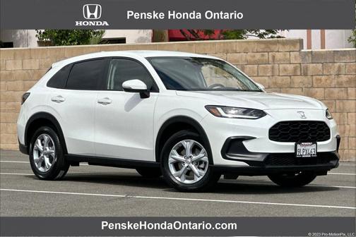 Platinum White Pearl 2024 Honda HR-V LX